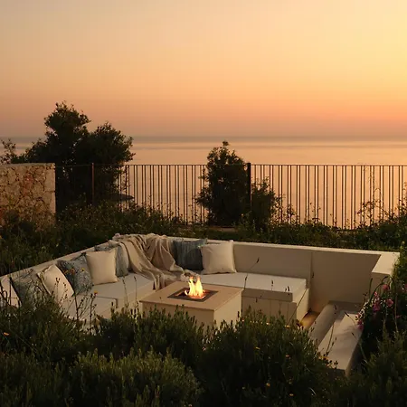 Verdante Villa *