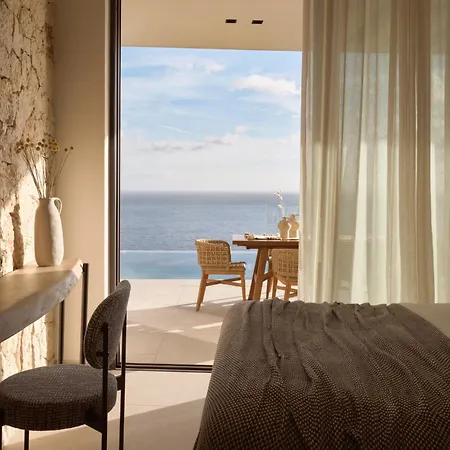 Verdante Villa *