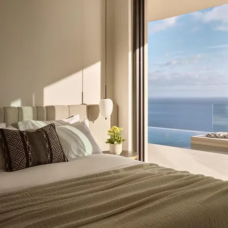 Verdante Villa *