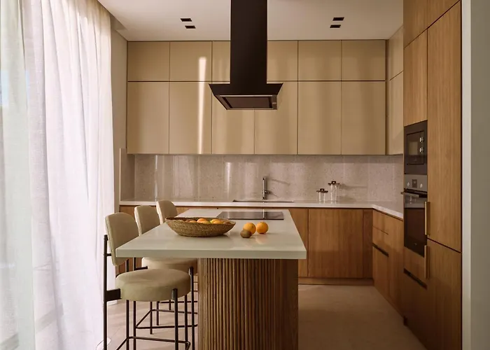 Verdante Villa